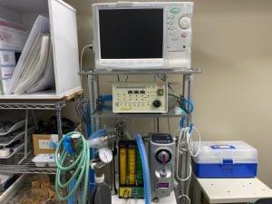 麻酔モニター、人工呼吸器、麻酔器